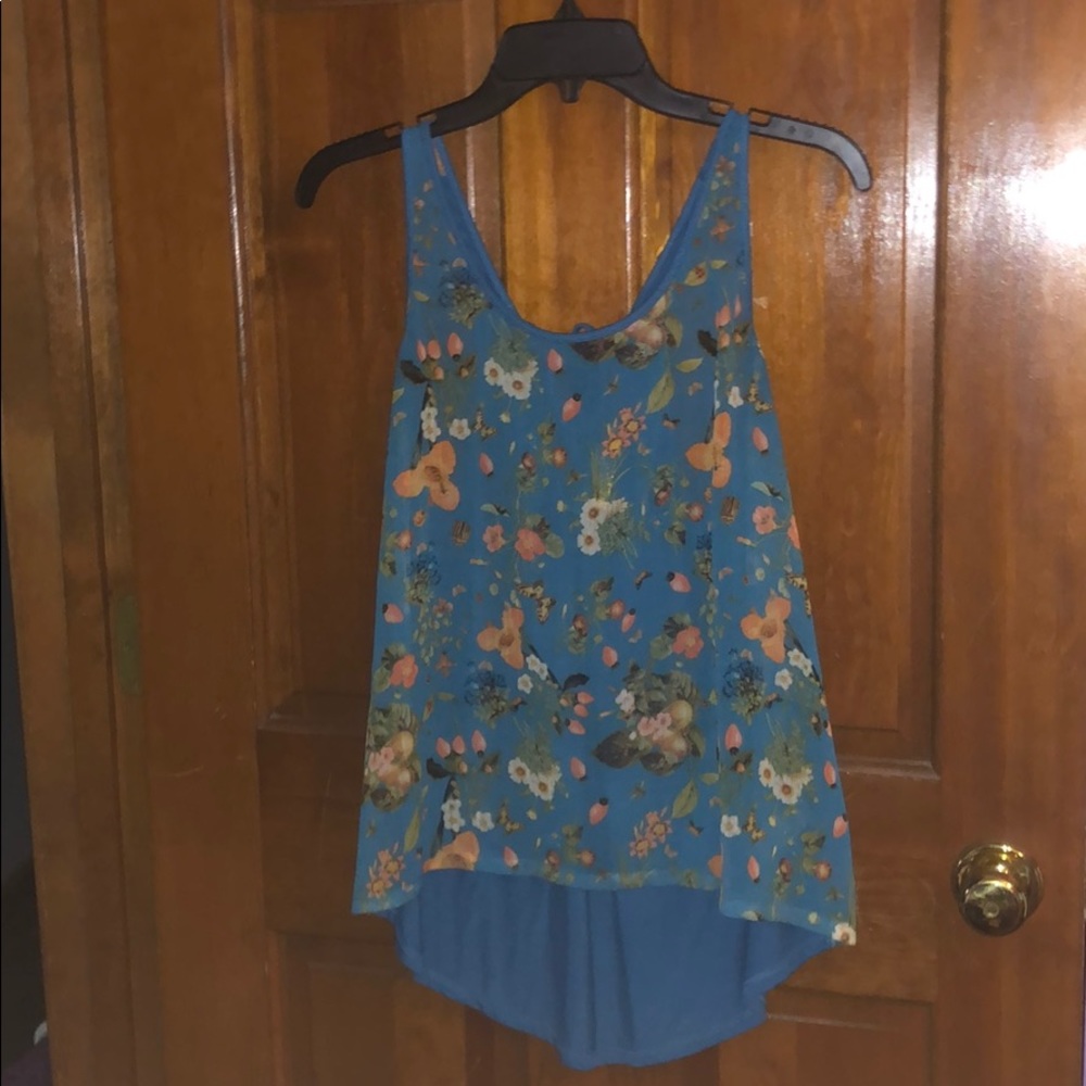 Flower patterned tank top